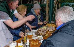 Schweizerhaus Saison-Eröffnung 2018 - True my Eyes