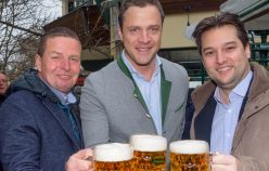 Schweizerhaus Saison-Eröffnung 2018 - True my Eyes