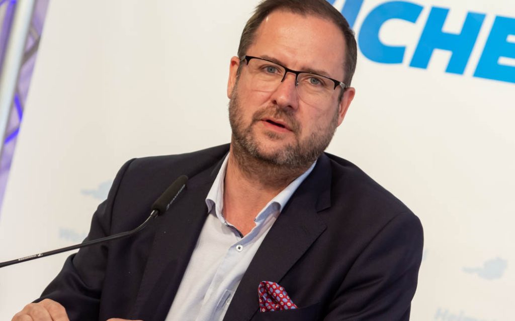WIEN, ÖSTERREICH - 31. MAI: Landesparteiobmann, Klubobmann und Abgeordneter zum Vorarlberger Landtag Christof Bitschi während der Pressekonferenz -Neues aus dem USA-, ÖVP-Korruptions-Untersuchungsausschuss mit dem Schwerpunkt Vorarlberg im FPÖ Medienzentrum am 31. Mai in Wien, Österreich.