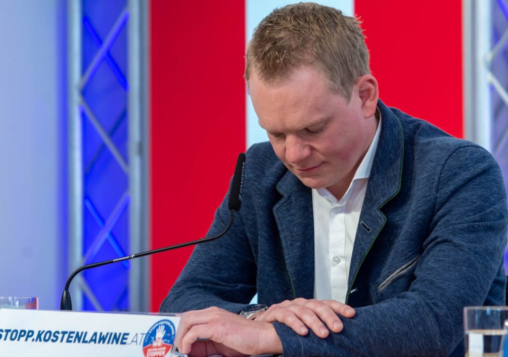 WIEN, ÖSTERREICH - 31. MAI: Landesparteiobmann, Klubobmann und Abgeordneter zum Vorarlberger Landtag Christof Bitschi während der Pressekonferenz -Neues aus dem USA-, ÖVP-Korruptions-Untersuchungsausschuss mit dem Schwerpunkt Vorarlberg im FPÖ Medienzentrum am 31. Mai in Wien, Österreich.